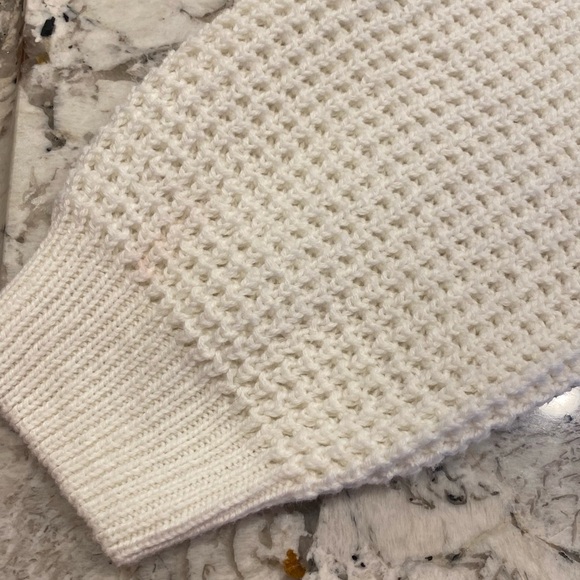 CAT & JACK White 3 Button Cardigan - Picture 5 of 5